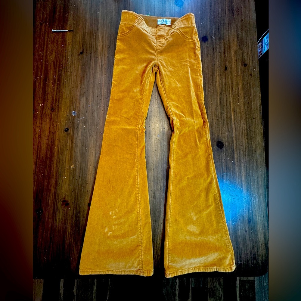 We The Free Pull On Lightweight Corduroy Flare Pants Size 26 by Free People